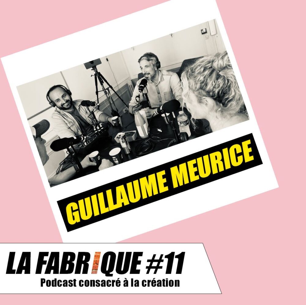 François Audoin, Ramzi Assadi et Juliette Arnaud avec Guillaume Meurice lors du podcast La Fabrique